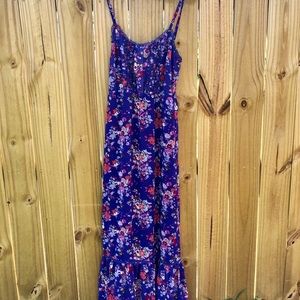 Floral summer maxi dress!